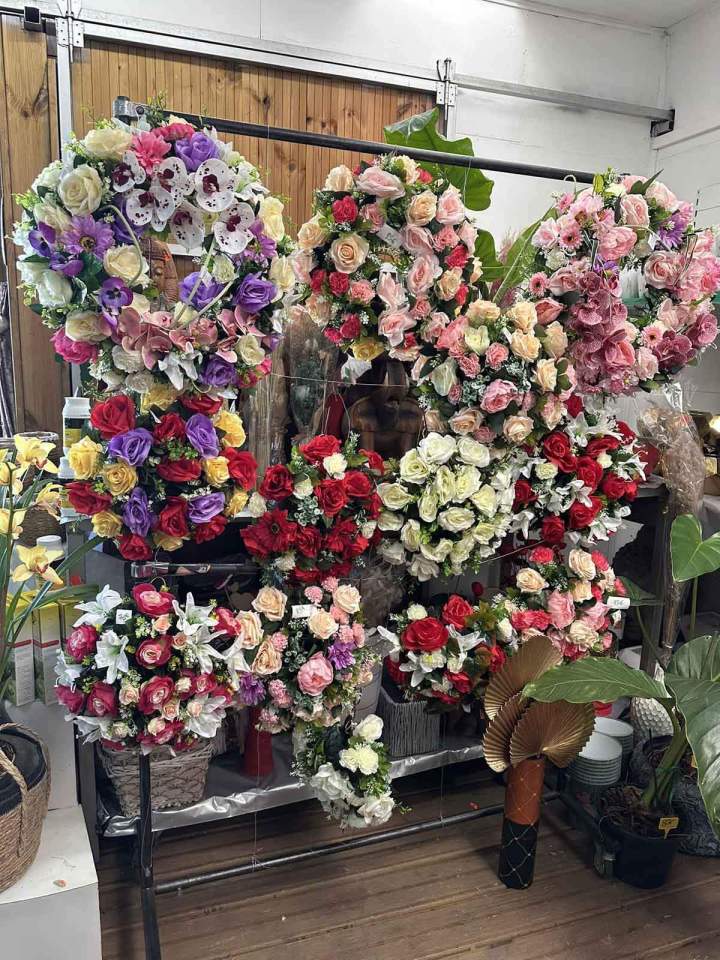 Arrangements floraux artificiels Saint-Pierre