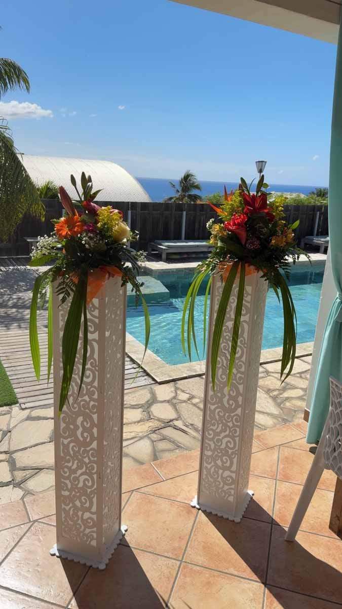 Arrangements floraux décoratifs d'extérieur Saint-Pierre